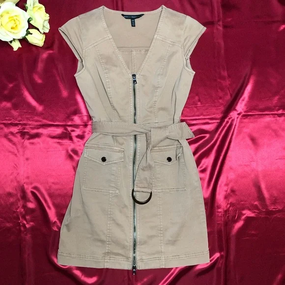 White House Black Market (WHBM) V-Neck Front Zip Cap Sleeve Casual Dress - Picture 2 of 7